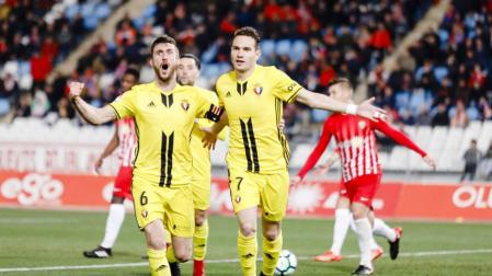 Osasuna convence, gana y se reengancha al 'playoff' en Almería