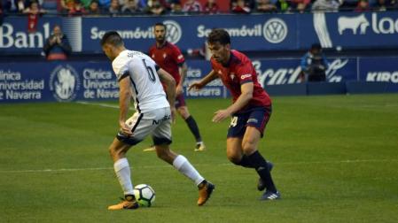 Imágenes del encuentro en El Sadar entre Osasuna y Sporting