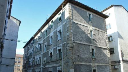 El consistorio derribará un edificio de la Rochapea para abrir una plaza