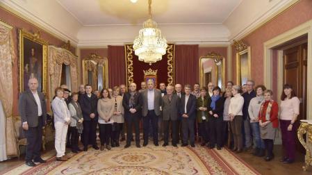 Recepción municipal a los participantes en el  último pleno de Euskaltzaindia