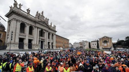 Grandes manifestaciones en Italia una semana antes de las elecciones
