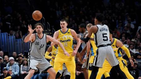Pau vuelve a brillar en una nueva derrota de los Spurs