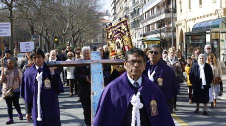 La Cruz de Lampedusa marchó el sabado por Pamplona