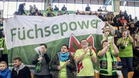 Imágenes del público que ha asistido al partido entre Helvetia Anaitasuna y Fuchse Berlín de Copa EHF.