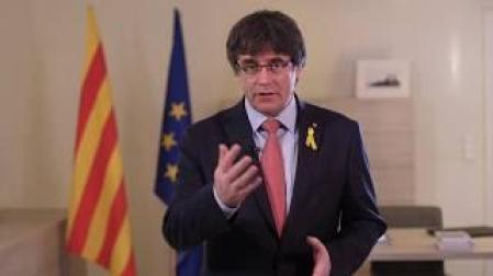 Renuncia de Puigdemont a la presidencia de Cataluña
