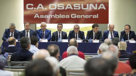 Osasuna cambia el orden del día de la asamblea
