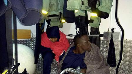 Dos inmigrantes muertas y un desaparecido en un naufragio en Ceuta