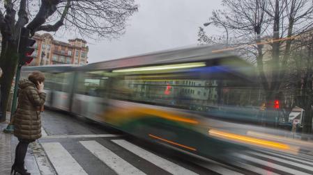 Pamplona descarta el tranvía
