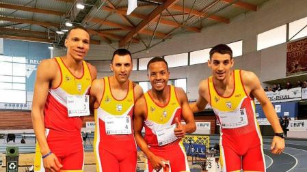 El navarro Rubén Pascual, campeón con el equipo nacional de 4x200m