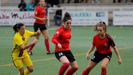 Osasuna derrota al Mulier en el derbi navarro de Segunda División por 2-0