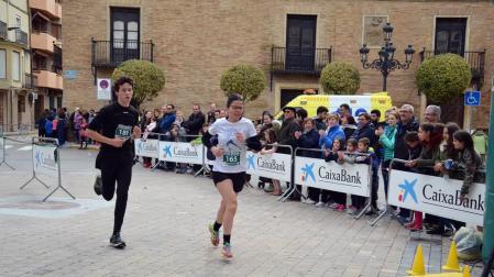 Se dieron cita 230 corredores: 112 en las carreras de 10 y 5 km y 118 atletas en las de infantiles.