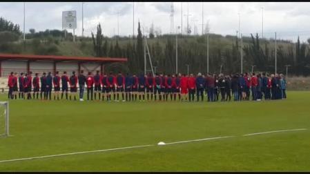 Minuto de silencio en Tajonar en memoria de Fermín Ezcurra.