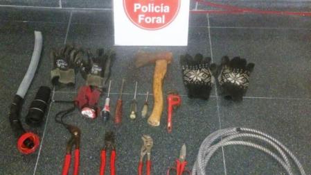 Vehículo inmovilizado en Falces por drogas y herramientas sospechosas