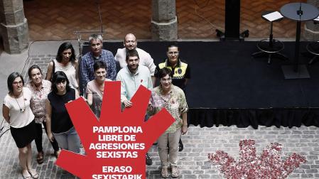 Una mano roja contra las agresiones sexistas llenará las calles en San Fermín