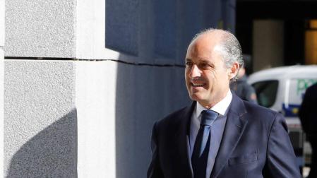 Camps dice que "es absurdo" que él y Cotino ordenasen financiación irregular