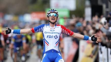 Molard vence en la sexta etapa en la París-Niza y 'Luisle' conserva el amarillo