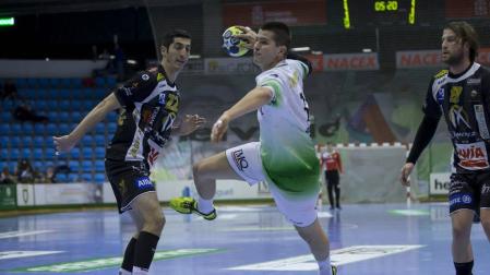 Anaitasuna vuelve a sonreír con un trabajado triunfo ante Puente Genil