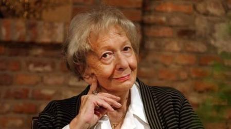 Publicadas las cartas de la poeta y Nobel Szymborska a jóvenes futuros escritores