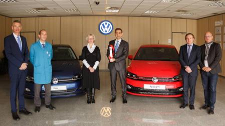 VW Navarra recibe el premio Best Cars 2018 al Polo como mejor coche en su categoría