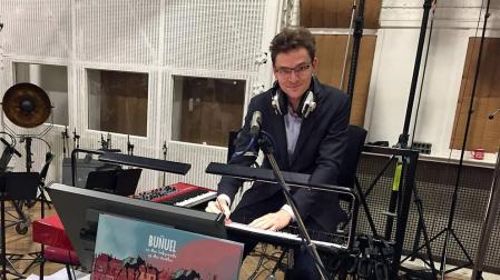 Arturo Cardelús compone en Abbey Road la banda sonora de la película sobre Buñuel