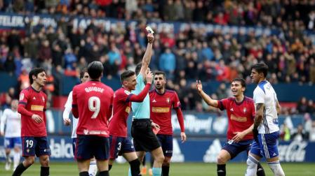 Osasuna se estrella contra Cristian y Borja Iglesias le pone la puntilla