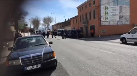 Toma de rehenes en un supermercado en Francia