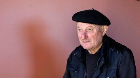 Luis Alzuguren (ex arrantzale): “Un día la novia me dijo, 'o la mar o yo'”