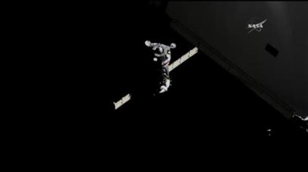 La nave Soyuz con tres astronautas a bordo se acopla con éxito en la EEI
