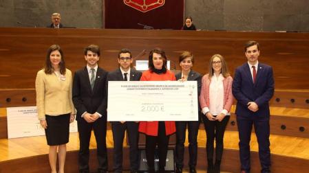 El equipo de la UPNA, ganador de la X Liga de Debate Interuniversitario