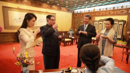 Kim Jong Un, recibido con honores en Pekín antes de la cumbre con Trump