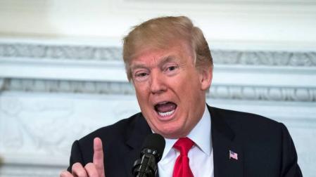 Trump, dispuesto a enfrentarse a la Asociación del Rifle para prevenir tiroteos