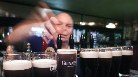 Los pubs irlandeses vuelven a vender alcohol en Viernes Santo 91 años después