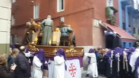 "La Última cena" en la procesión de Viernes Santo de Pamplona