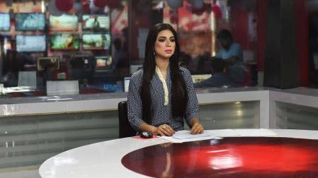 La primera transexual presentadora de televisión rompe barreras en Pakistán