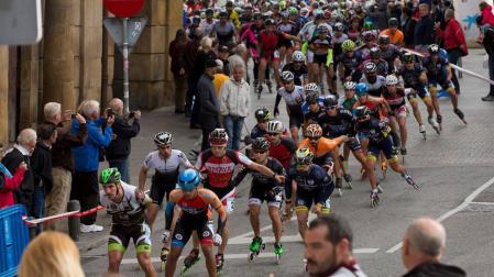 Pamplona estrena maratón de patinaje