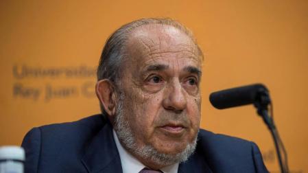 El director del máster de Cifuentes no aclara la posible falsificación de firmas