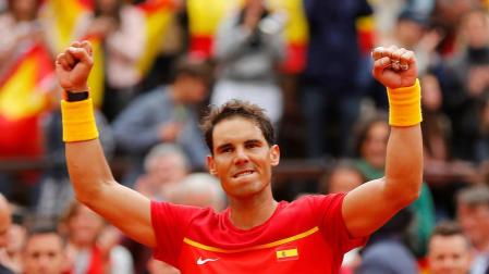 Nadal supera con contundencia a Kohlschreiber y empata la eliminatoria
