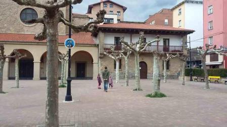 Plazas y calles de Burlada para jugar