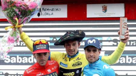 Enric Mas tira de coraje para vencer en Arrate y Roglic se lleva la Vuelta al País Vasco