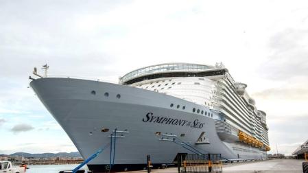 Protestas en Palma de Mallorca por el atraque del mayor crucero del mundo