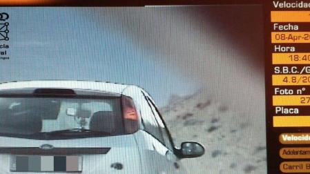 Denunciada tras circular a 182 km/h en la autovía y dar positivo en tres drogas