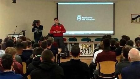 El Gobierno promueve una campaña de concienciación vial dirigida a los jóvenes