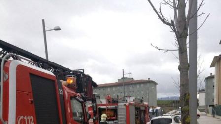 Una campana extractora origina un incendio en la calle Marcelo Celayeta