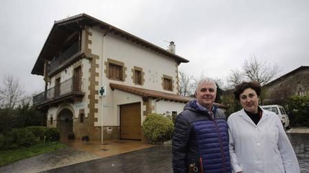 Me quedo en el pueblo: una farmacia para los valles de Juslapeña y Atez