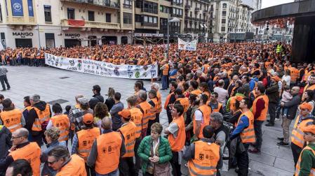 Cientos de cazadores navarros defienden una afición que es "una forma de vida"
