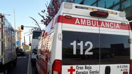 Tres trasladados al CHN tras un accidente de autobús en Pamplona