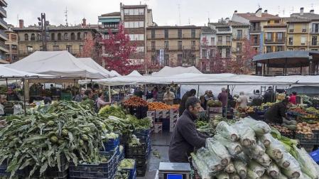 El Ayuntamiento de Estella deja listo el mercado del sábado tras invertir 34.250 €