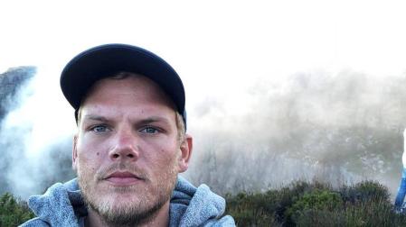 Aparece muerto en Omán el DJ sueco Avicii