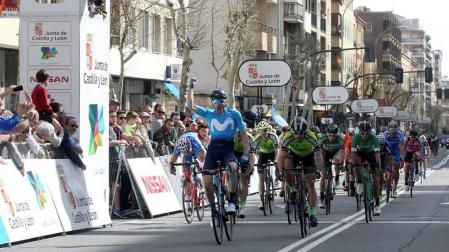 Barbero gana etapa inaugural y es primer líder de la Vuelta a Castilla y León