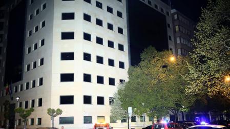Una detonación en el edificio de Hacienda moviliza los servicios de emergencia